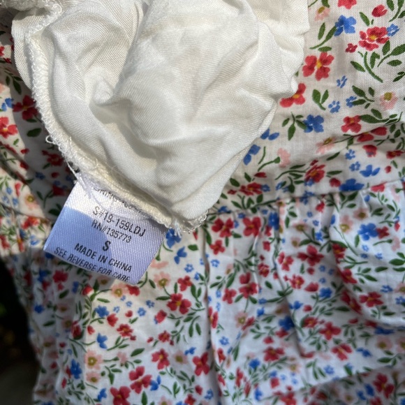 Isalis Floral Dress - Picture 3 of 5